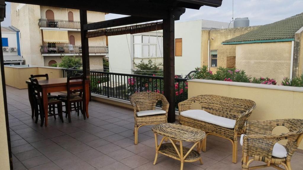 La Villa Di Uccio Марина ди Модика Екстериор снимка
